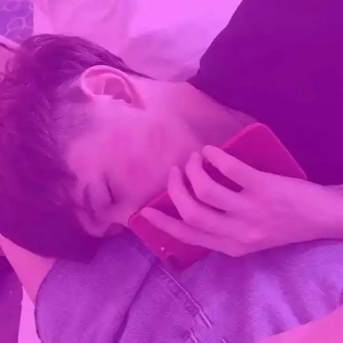 梦幻紫色头像男生