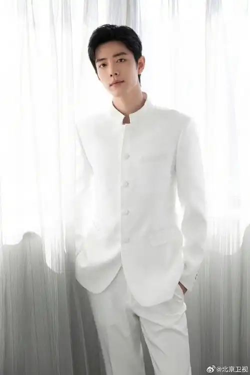 肖战白衣中山装丰神如玉
