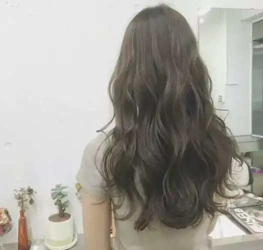长发烫发造型(只看背影都觉得美)