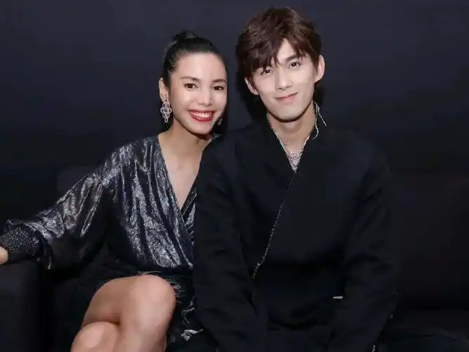 明星中也有合影杀手倪妮从来没输过杨洋任嘉伦太优越