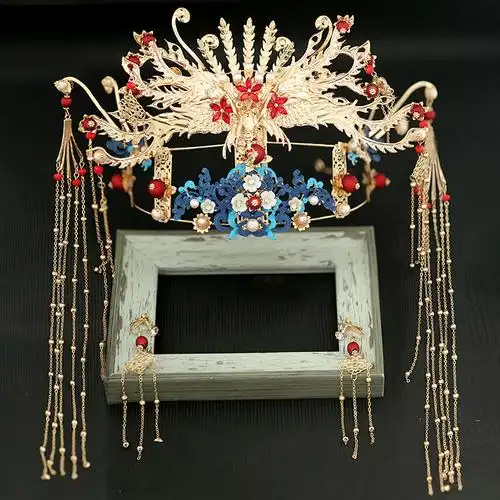 新娘头饰中式凤冠结婚古装发饰套装2020新款秀禾服龙凤褂礼服配饰