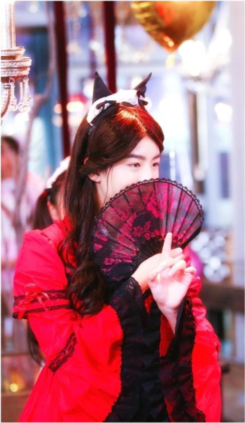 男扮女装!胡先熙女装模样太清秀,网友太有才了