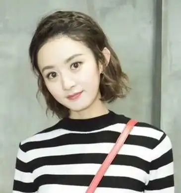 5 赵丽颖短发造型曝光 瞬间减龄萌翻了