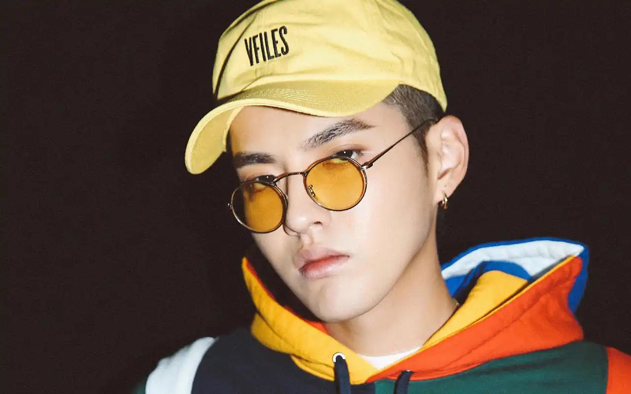 吴亦凡嘻哈风帅气写真高清图片壁纸