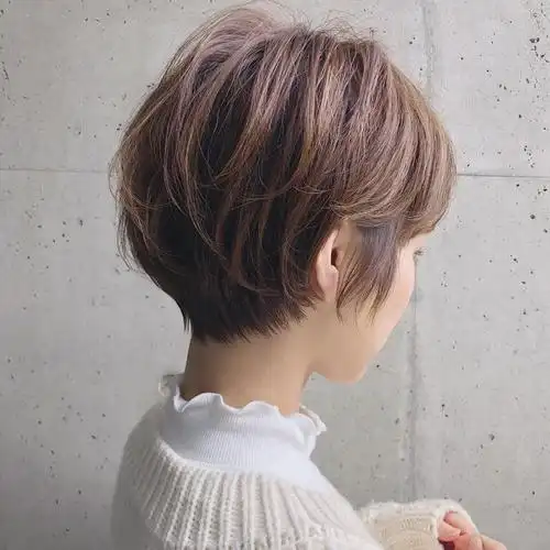 新时尚短发17款,蓬松立体很有型,剪完让你无烦恼|发型|碎发|外翘_网易