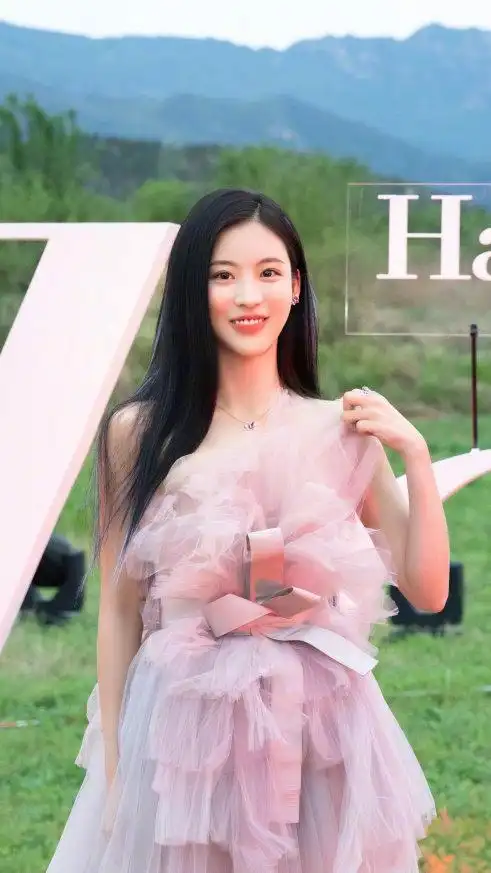 【孙芮颜值】【孙芮返图】【孙芮舞台】【孙芮素颜】【孙芮公演】