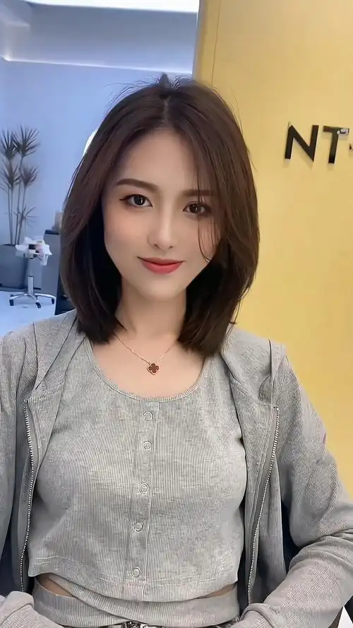 减龄发型  #大热锁骨发  #圆脸发型推荐  #根据脸型选发型  #明星