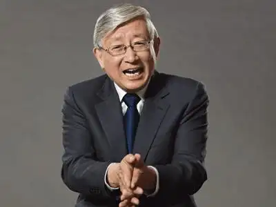 导读:曹景行很少谈理想,在他看来,时代潮流中的个人,往往是顺应时代.