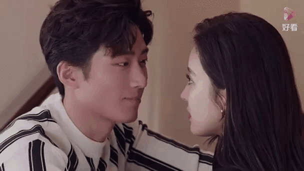 盘点古力娜扎高甜吻戏:杨烁强吻娜扎,娜扎瞬间被征服!