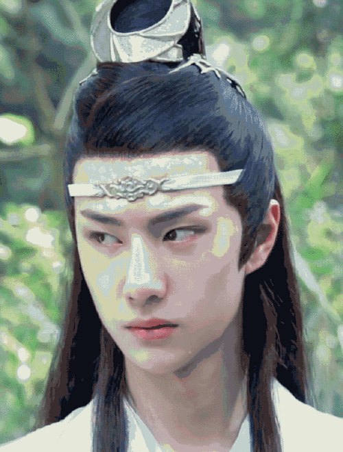 王一博歪嘴笑梦回蓝忘机