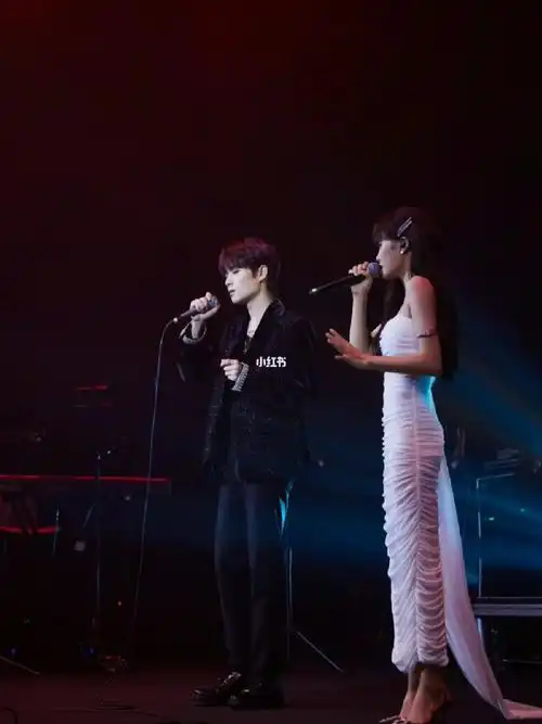 井胧井迪livehouse巡演