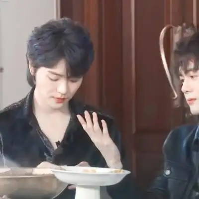 宇日俱曾肖宇梁×曾舜晞二传标明是奶珩阿