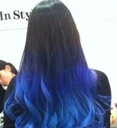女生深黑蓝色头发图片 示范蓝色头发怎么染好看