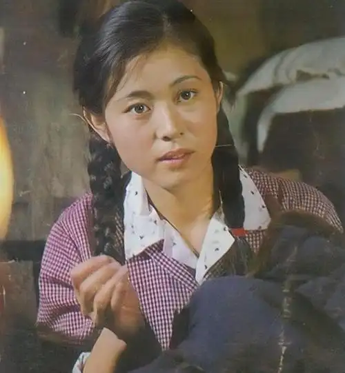 回顾倪萍曾直言如果有下辈子既不要爹娘也不要孩子更不要家庭