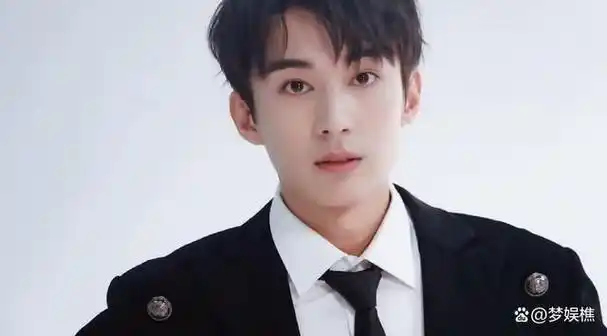 长相磕碜别硬吹男神这9位中国式美男每位都浓眉大眼