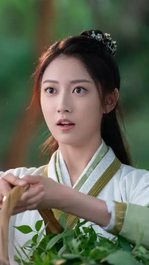 月上重火 重雪芝 陈钰琪