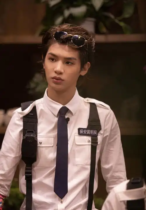 【#密室大逃脱#高清剧照之黄明昊@jjjustin0219】礼貌谦逊有梗又有趣