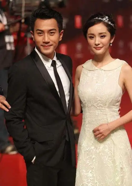 杨幂疑似暗怼前夫一家?霸气发言又惹争议!大家的看法呢?