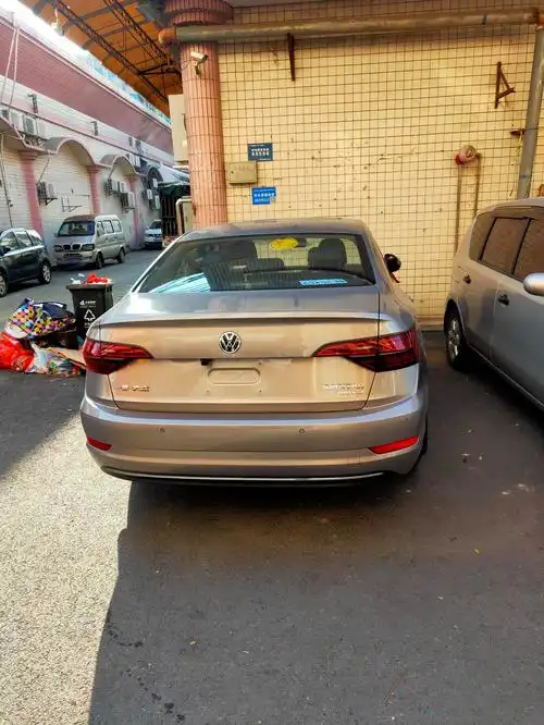 21款速腾1.7万公里,启动时有抖动,其他正常.是什么原因