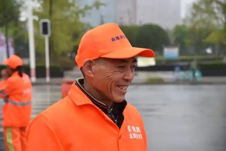 这些"微笑"瞬间,我们收集了!_彭州