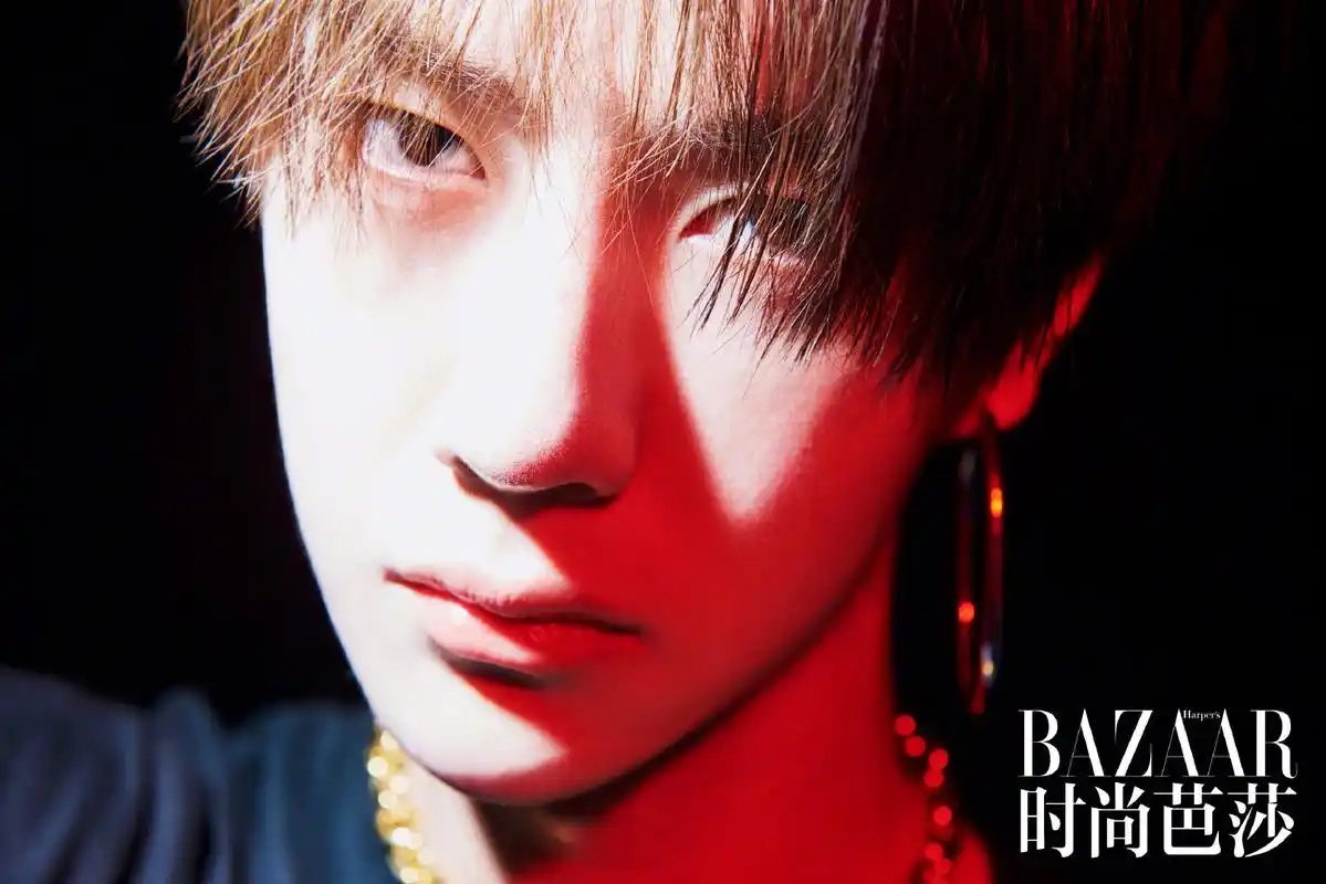 王一博时尚芭莎独家平面策划大片曝光双面少年的不羁人生