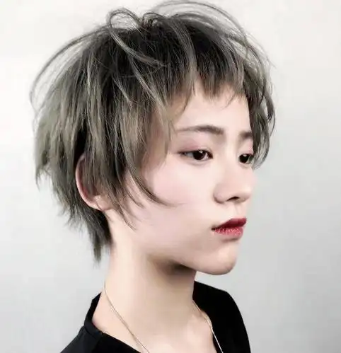 短发不等式,大流行!_发型