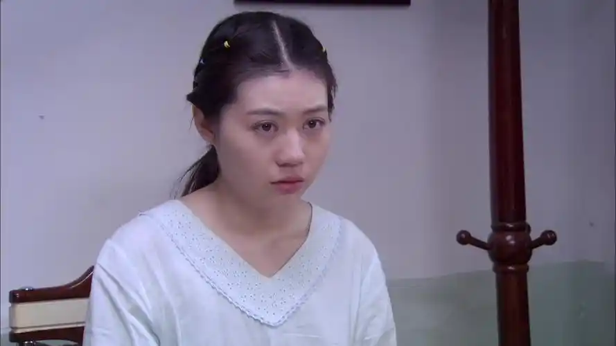 笑笑,《 a target="_blank" href="/item/樱桃红之袖珍妈妈/12006920"