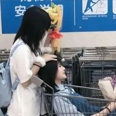 值得开学和新同桌用的闺蜜头像