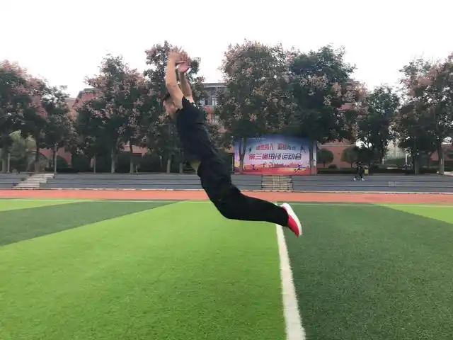 中考体育三级蛙跳该怎样提高技能素质?你需要练这些