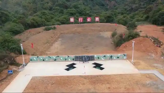 组织全流程,全要素手榴弹实投考核南部战区空军航空兵某旅日前,某野外