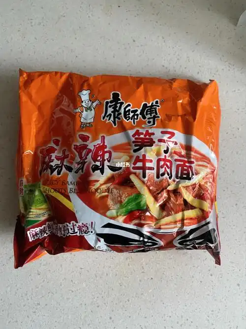 康师傅麻辣笋子牛肉面