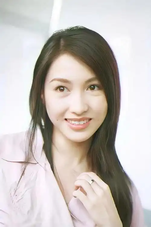 黎姿壁纸黎姿像玫瑰花又香又靓