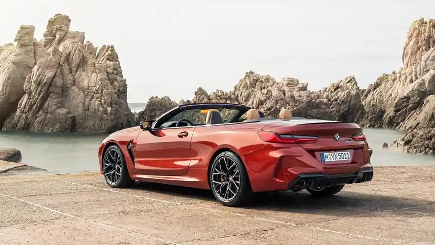 2020年宝马全新m8酷炫敞篷跑车,高清图片,汽车壁纸-回车桌面