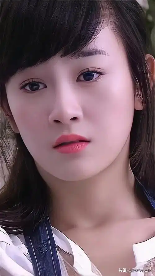 以前的张檬好美,清纯靓丽,气质出众