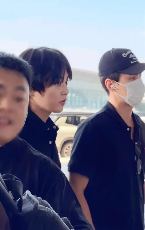 金珉锡[超话]#7615#金珉锡清凉一夏#【exoonelove11】230815