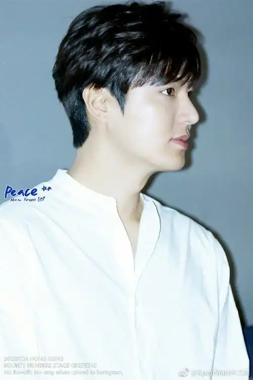 雕刻侧颜 感受李敏镐360度无死角的高颜值