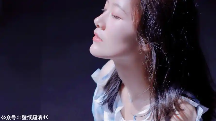 温婉清丽少女迷人抖音上的各种潮图壁纸-美女壁纸 - 壁纸家