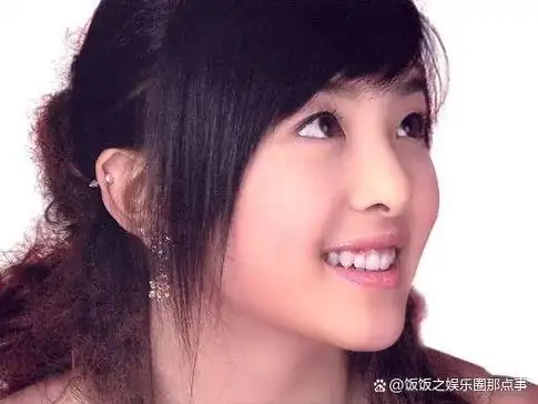 国民闺女张含韵:从酸甜女孩到魅力女神的华丽蜕变!