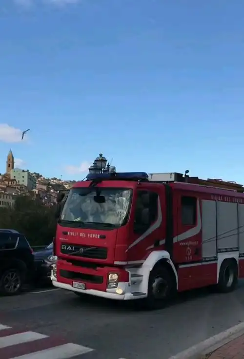 意大利的救护车都这么个性