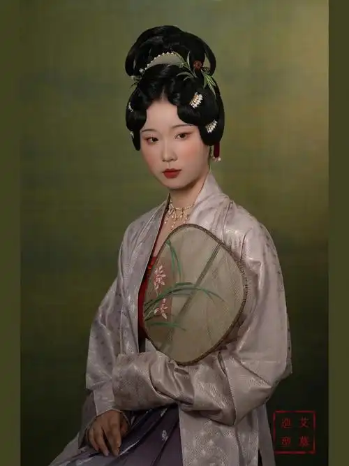 清雅宋制造型仕女图风格妆发