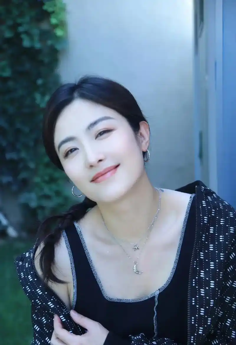 影视明星 徐百慧 代表作《人世间》里面的于虹扮演者  权益品 - 抖音