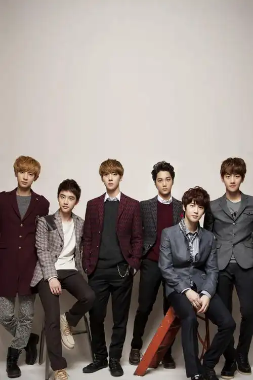 exo 朴灿烈 明星 帅哥 男神 chanyeol 花美男 暖男 可爱 卖萌 卡哇伊