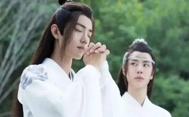 不要再替王一博感到遗憾了事实上他已走上男演员的另一条大道