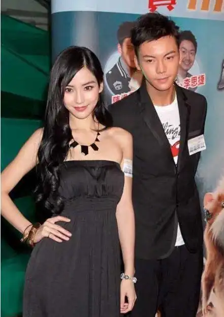 陈伟霆大方公布恋情多才郎终遇到真爱网友直呼很般配