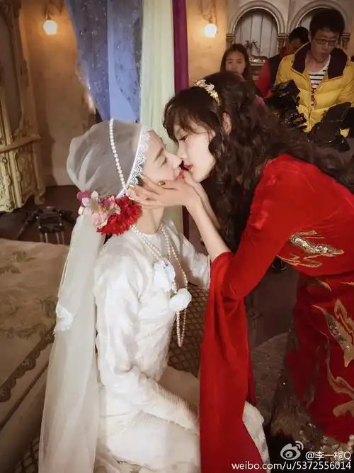 李一桐 > 半妖倾城 & 李一桐 安利楼 @ 李一桐