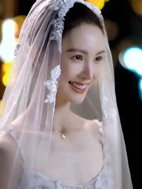 金晨罗娜炽道婚纱造型