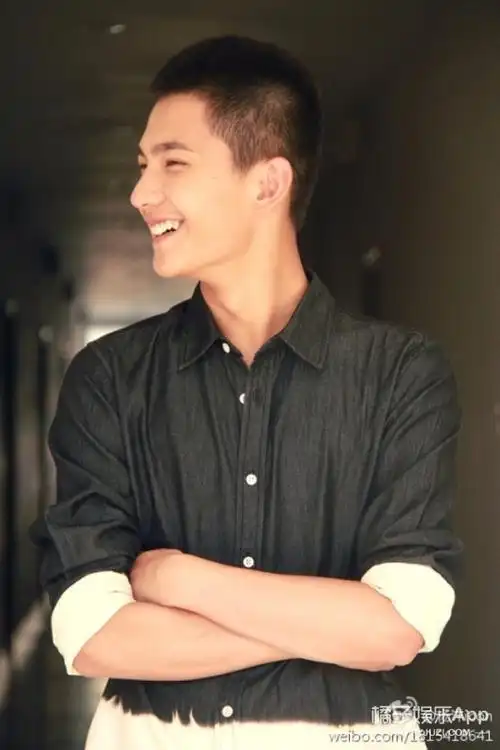 [老照片]被肖奈帅哭了,其实少年时期的杨洋更好看