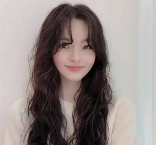 网红卷发发型合集2021,中长发卷发怎么打理好看