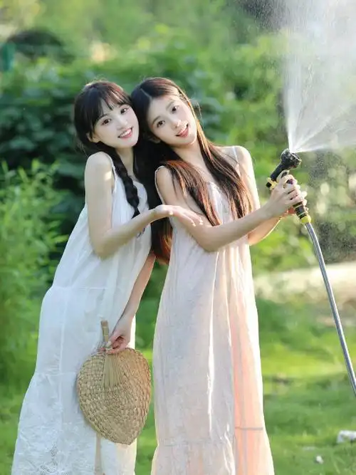 用得是佳能5d4拍的基本原图直出啦!#闺蜜