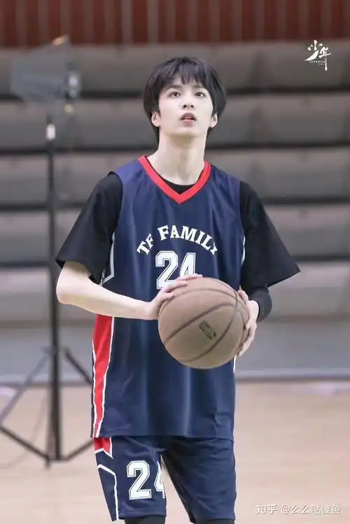 有哪些刘耀文神图最好是舞台的求求了姐妹们